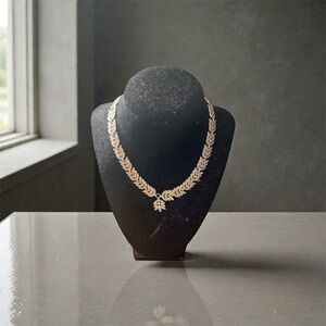 Elegant silver 925 Leaf Necklace